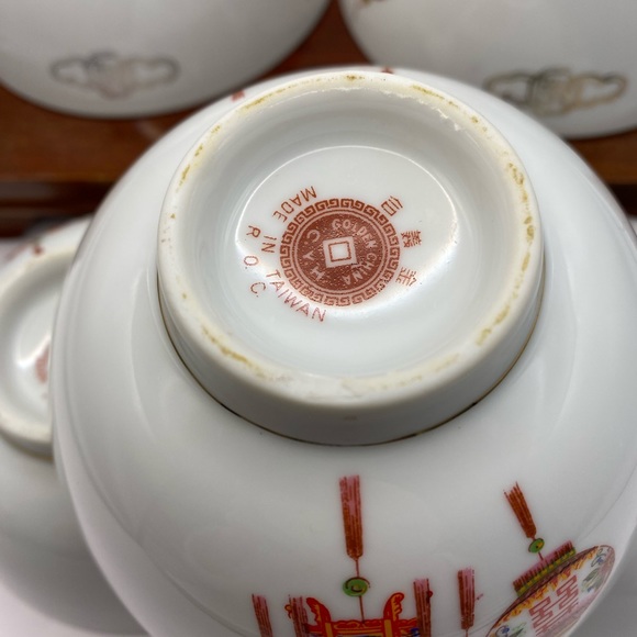 6 hand painted rice bowls. Made in Taiwan ROC red lantern w/ gold trim. - Picture 6 of 6